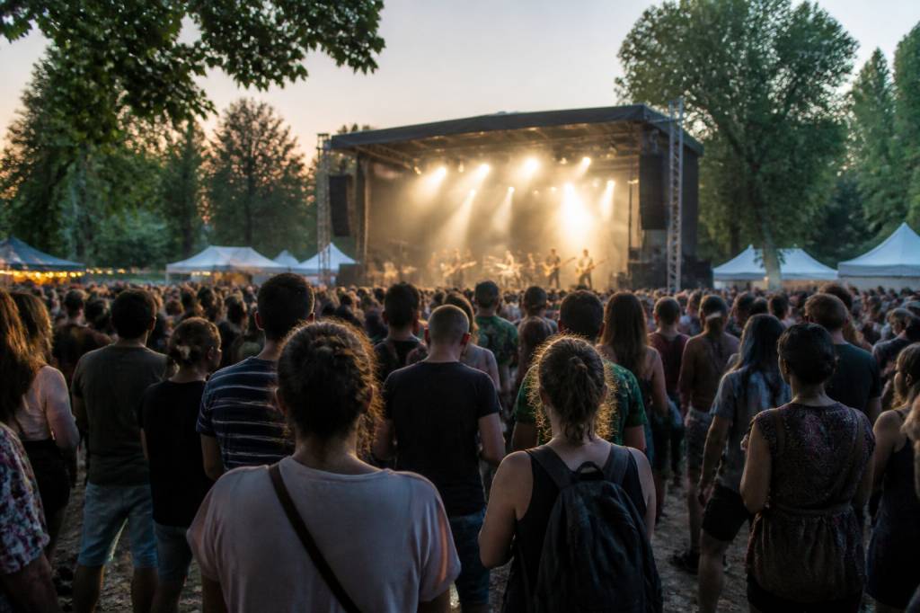 Comment organiser un festival local ? étapes, budget et communication