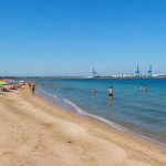 Grande plage fos sur mer : activités, accès et conseils pour profiter du site